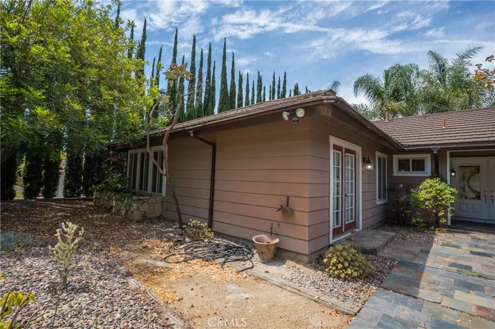 993 Verona Fullerton, CA 92835