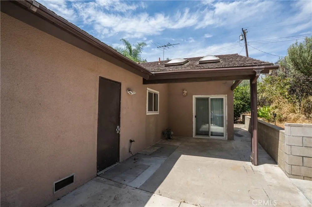 993 Verona Fullerton, CA 92835