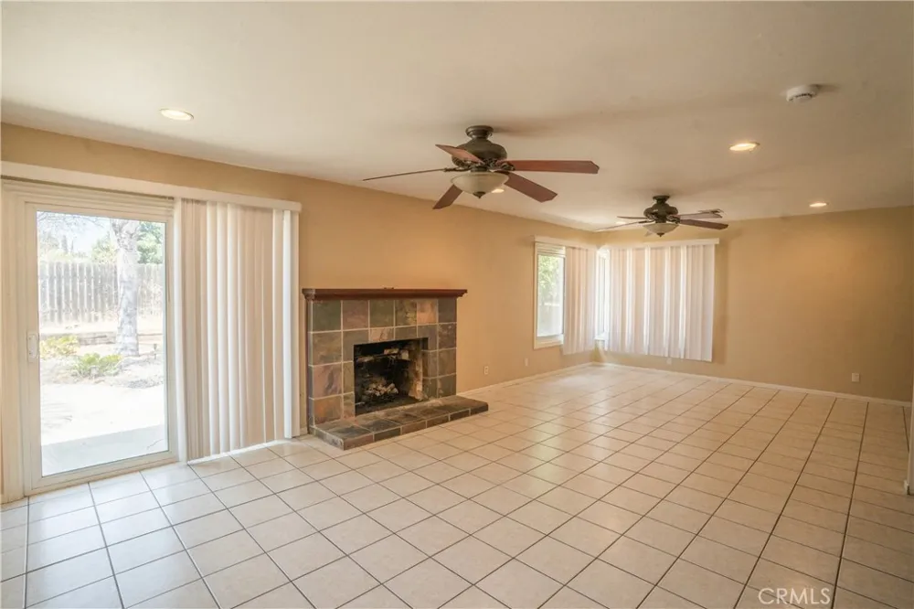 993 Verona Fullerton, CA 92835