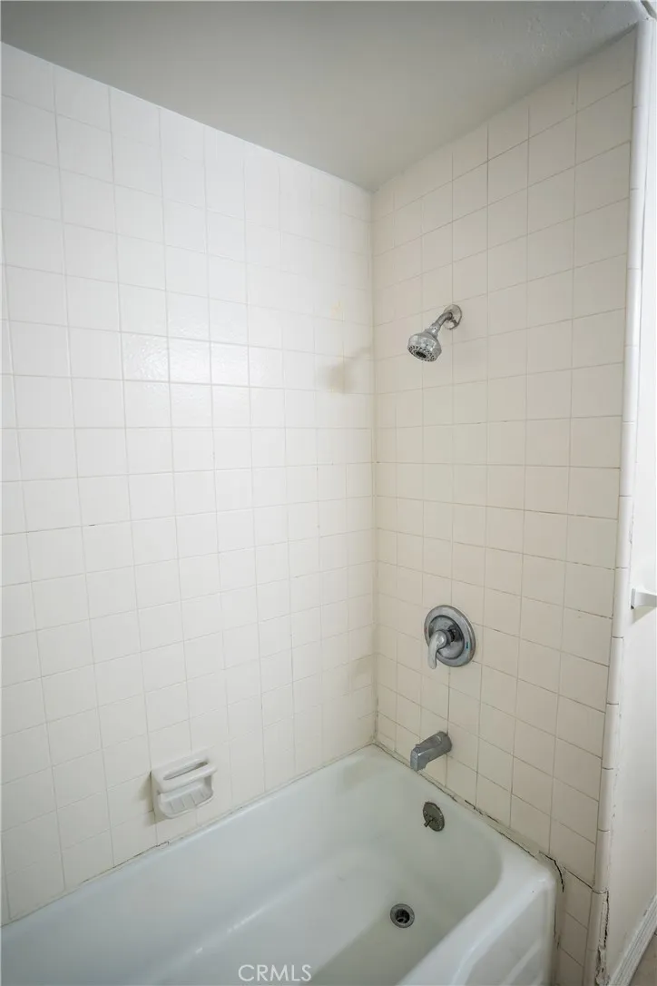 993 Verona Fullerton, CA 92835