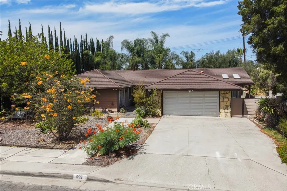 993 Verona Fullerton, CA 92835