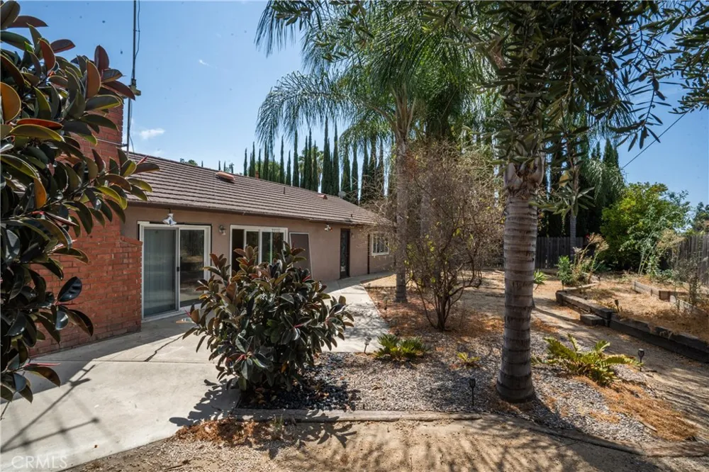 993 Verona Fullerton, CA 92835