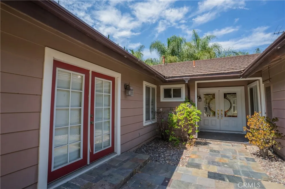 993 Verona Fullerton, CA 92835