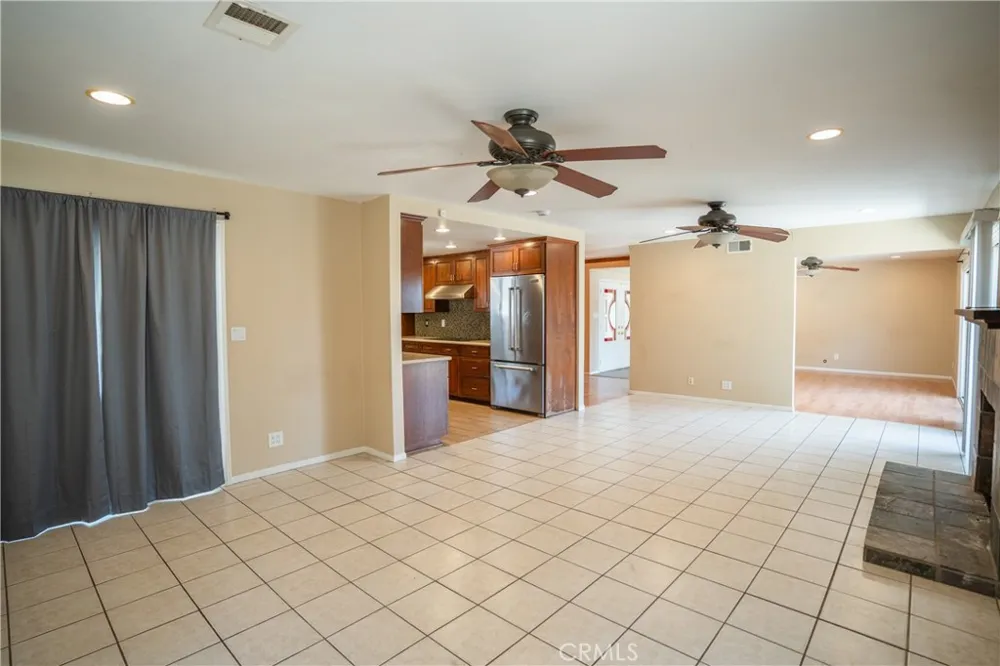 993 Verona Fullerton, CA 92835
