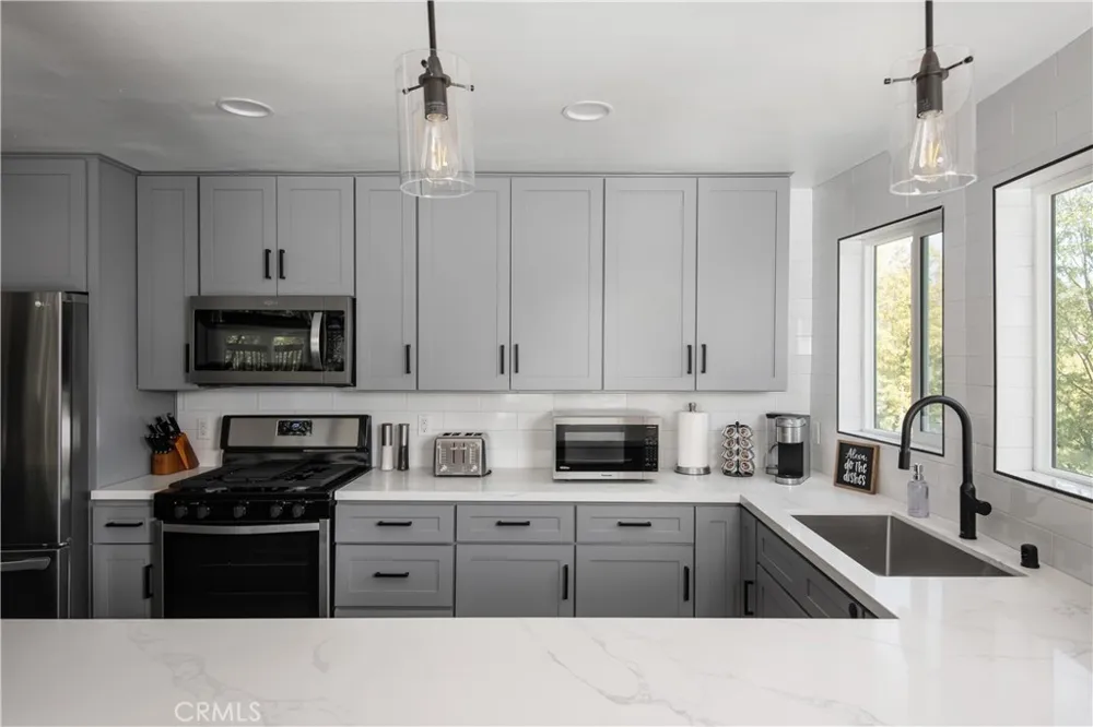 27555 North Bay Lake Arrowhead, CA 92352