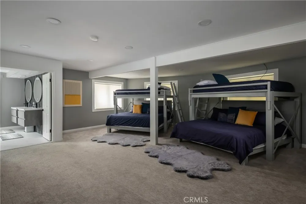 27555 North Bay Lake Arrowhead, CA 92352