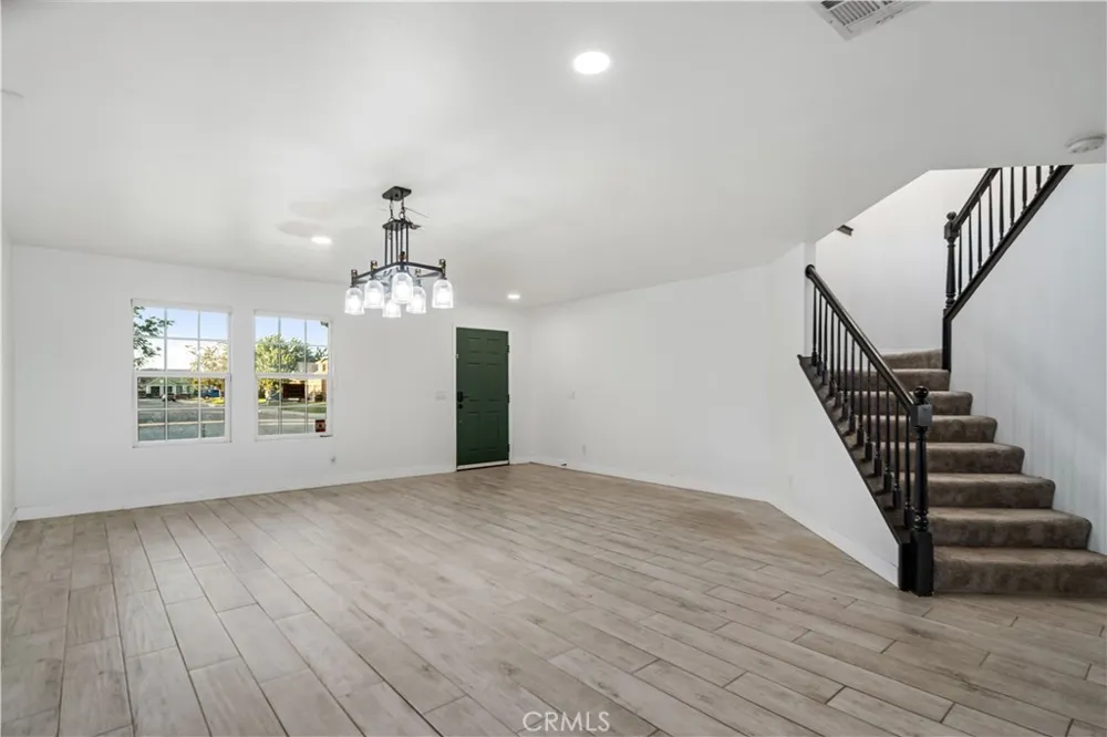 43021 Artesia Court Lancaster, CA 93535
