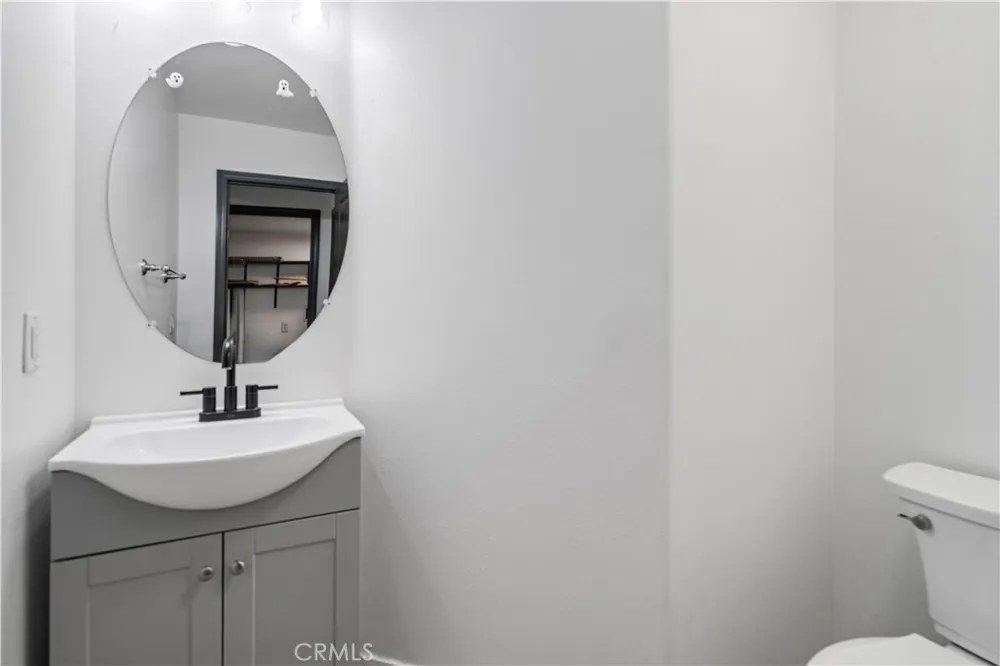 43021 Artesia Court Lancaster, CA 93535