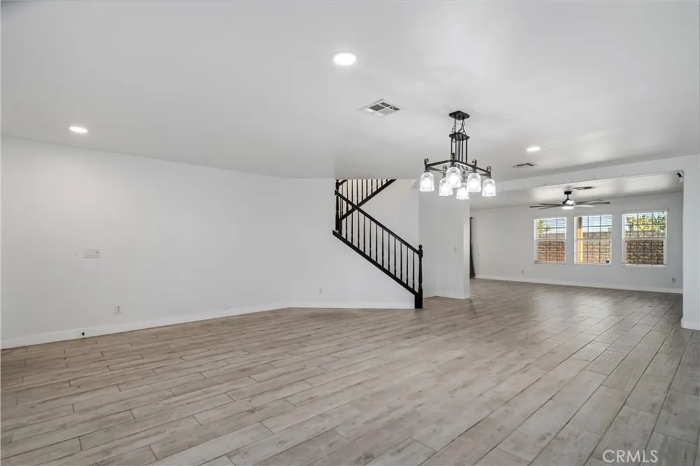 43021 Artesia Court Lancaster, CA 93535