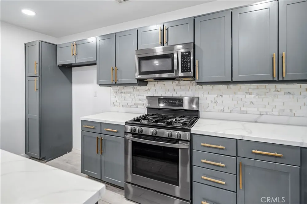 43021 Artesia Court Lancaster, CA 93535
