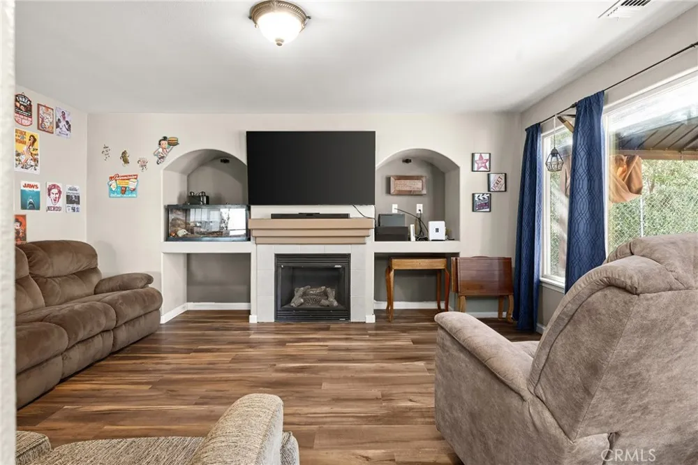 304 Mira Loma Drive Oroville, CA 95965
