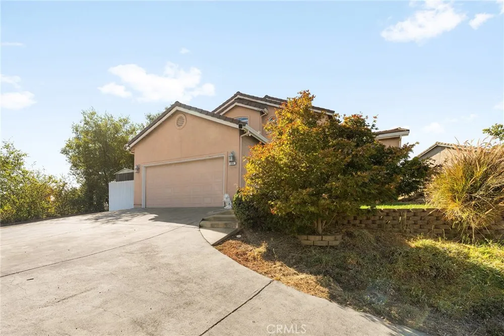 304 Mira Loma Drive Oroville, CA 95965