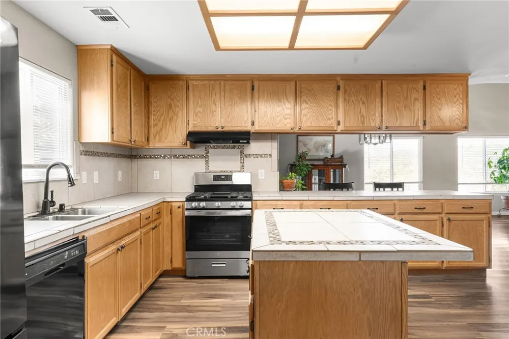 304 Mira Loma Drive Oroville, CA 95965