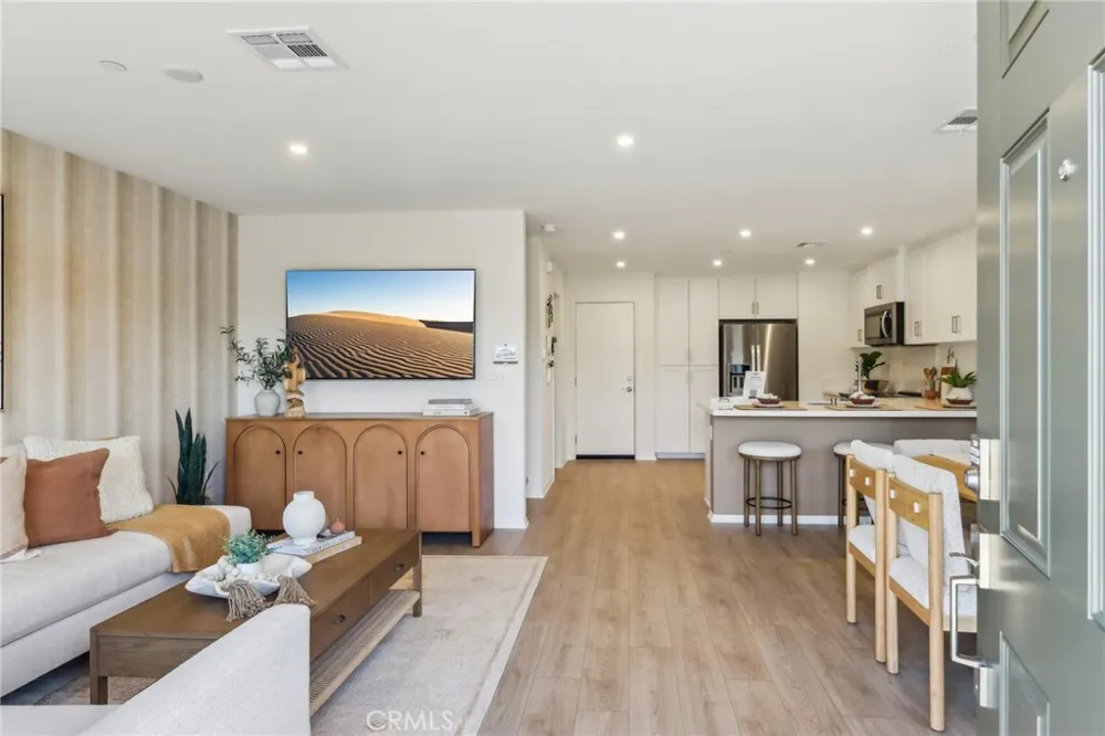 6382 Moonfire Lane #3 Fontana, CA 92336