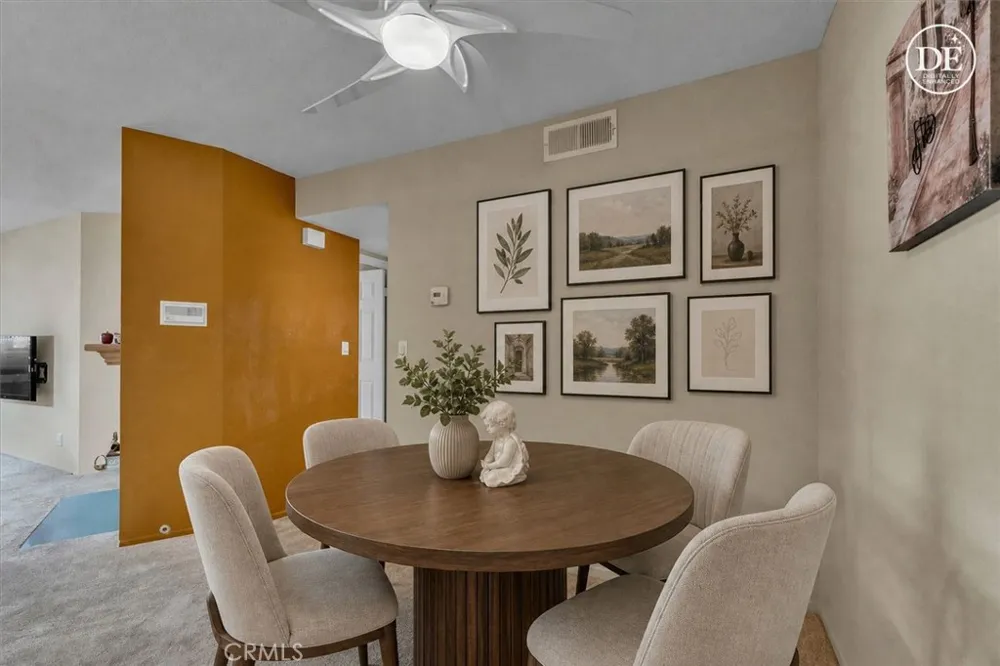 5837 Oak Bend #311 Oak Park, CA 91377
