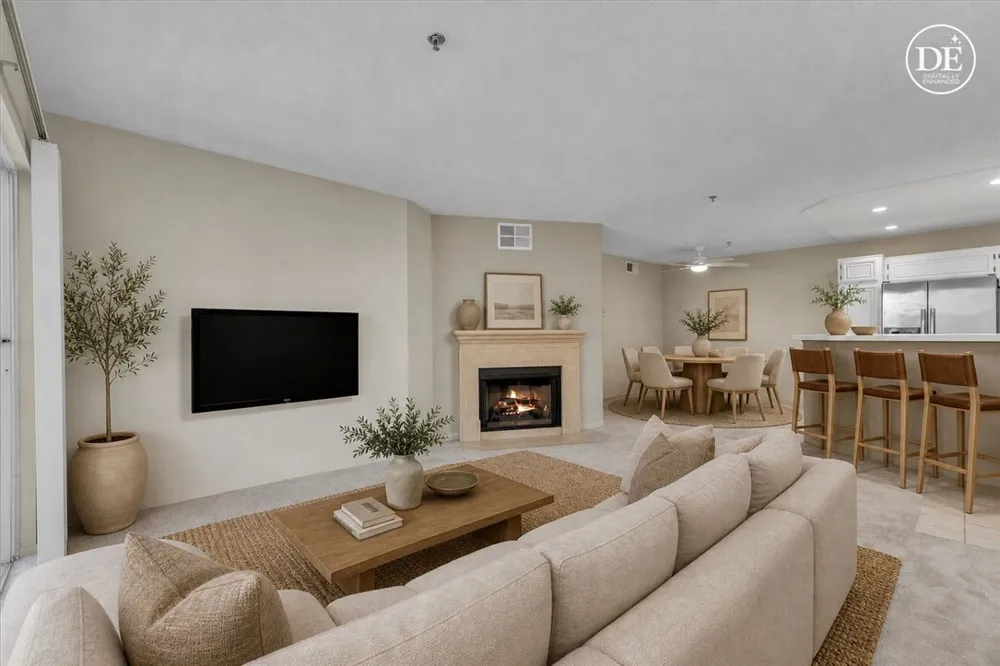5837 Oak Bend #311 Oak Park, CA 91377