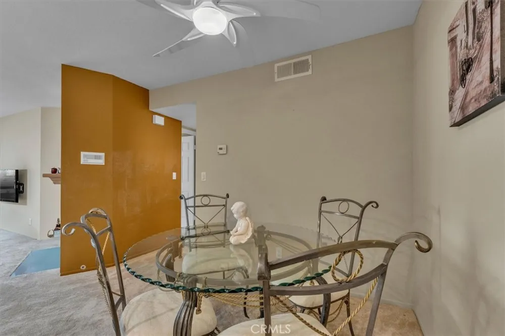 5837 Oak Bend #311 Oak Park, CA 91377