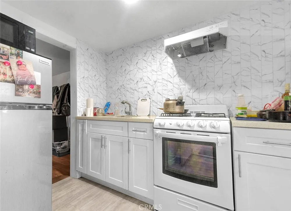 10610 Woodward Sunland, CA 91040