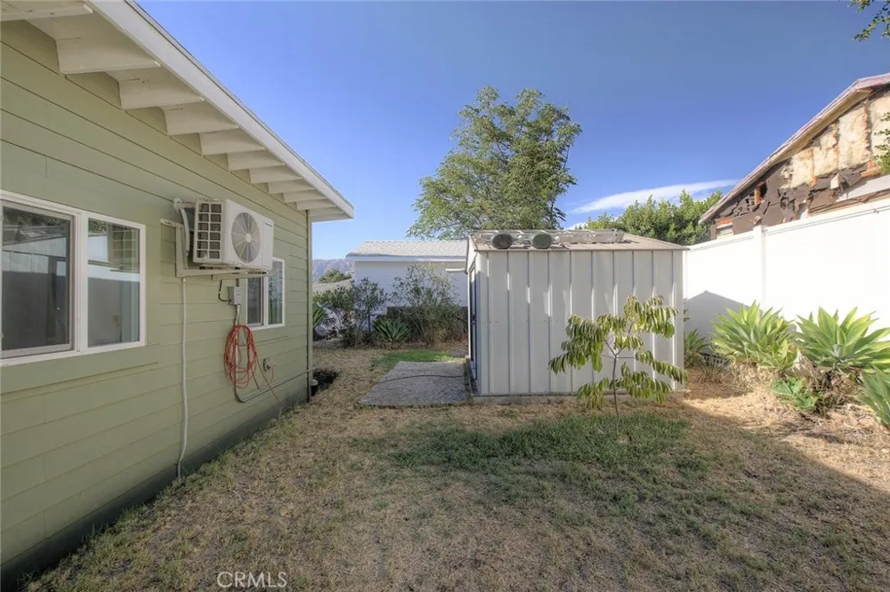 10610 Woodward Sunland, CA 91040