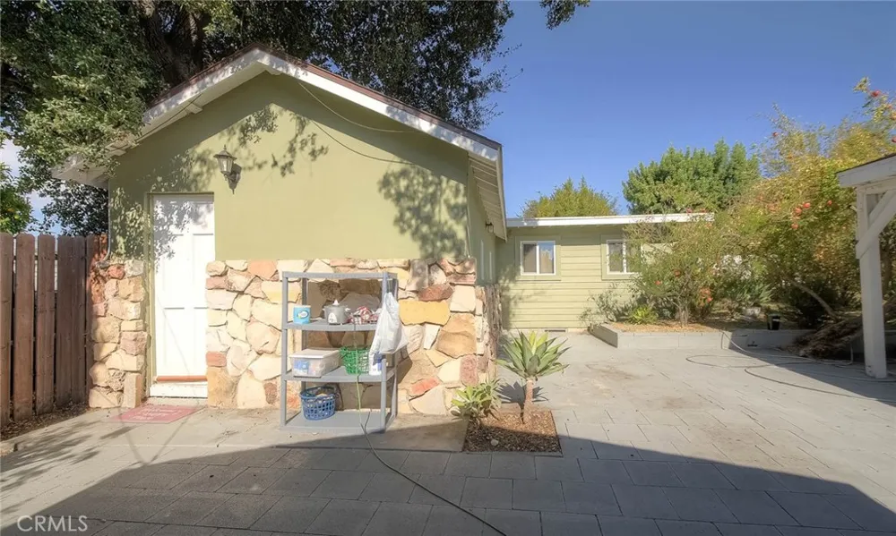 10610 Woodward Sunland, CA 91040