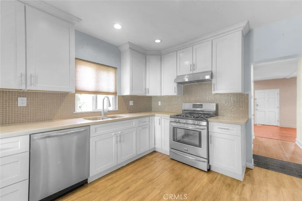 10610 Woodward Sunland, CA 91040
