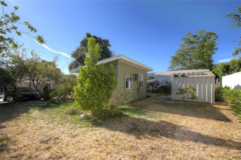 10610 Woodward Sunland, CA 91040