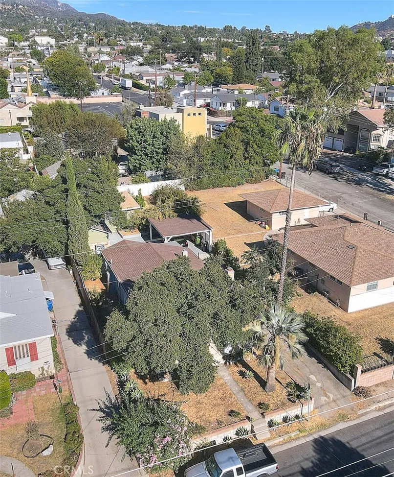10610 Woodward Sunland, CA 91040