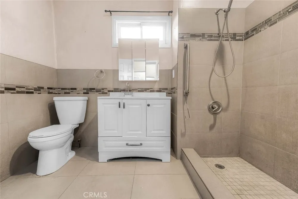10610 Woodward Sunland, CA 91040