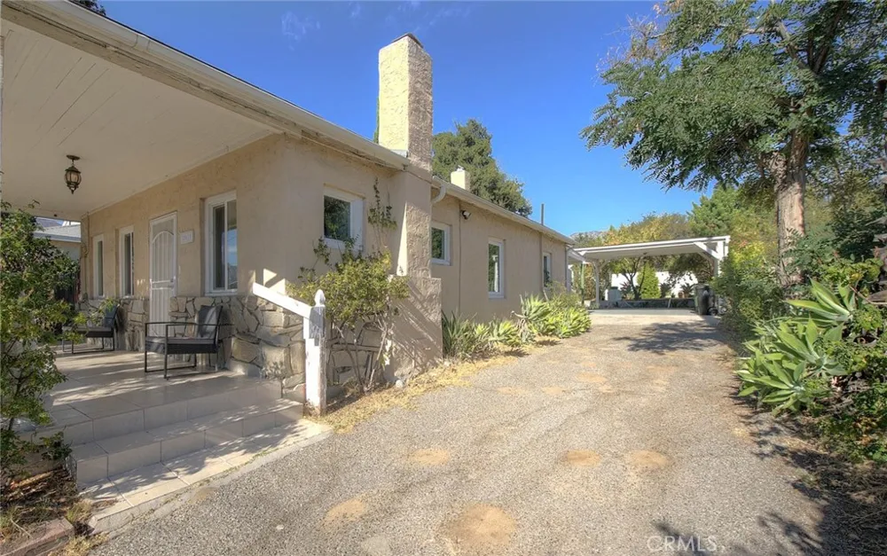 10610 Woodward Sunland, CA 91040