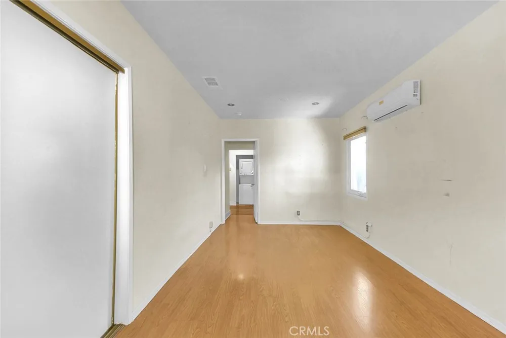 10610 Woodward Sunland, CA 91040