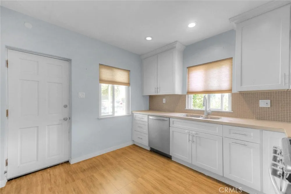 10610 Woodward Sunland, CA 91040