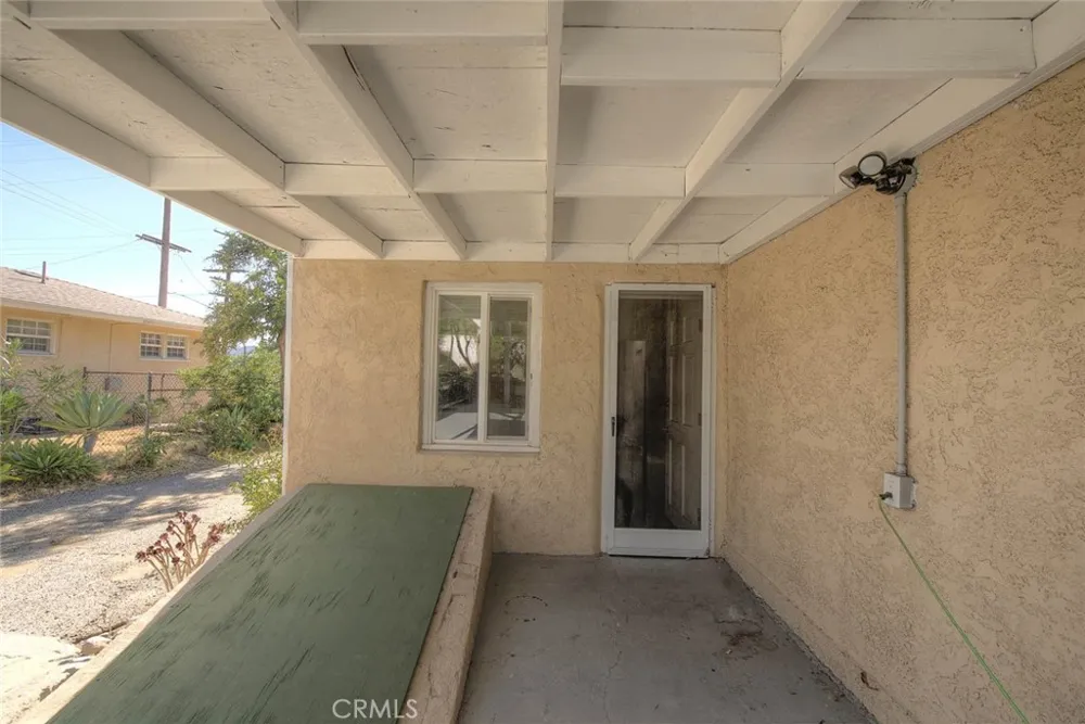 10610 Woodward Sunland, CA 91040