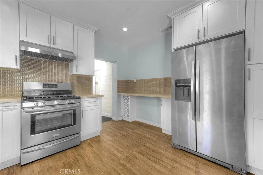 10610 Woodward Sunland, CA 91040