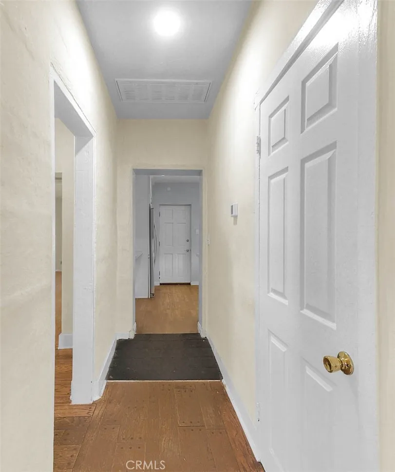 10610 Woodward Sunland, CA 91040