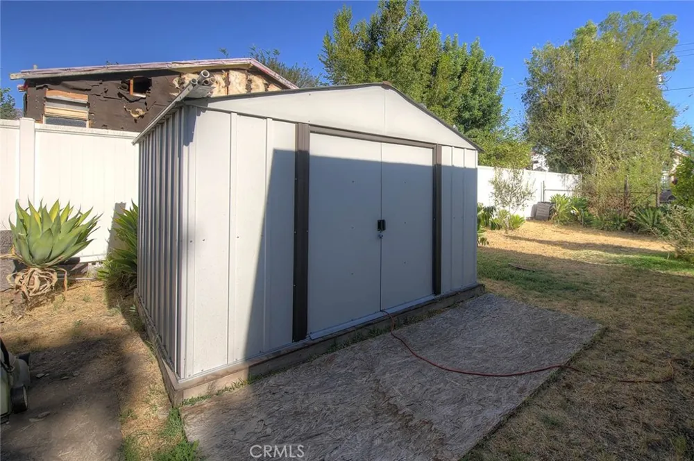 10610 Woodward Sunland, CA 91040