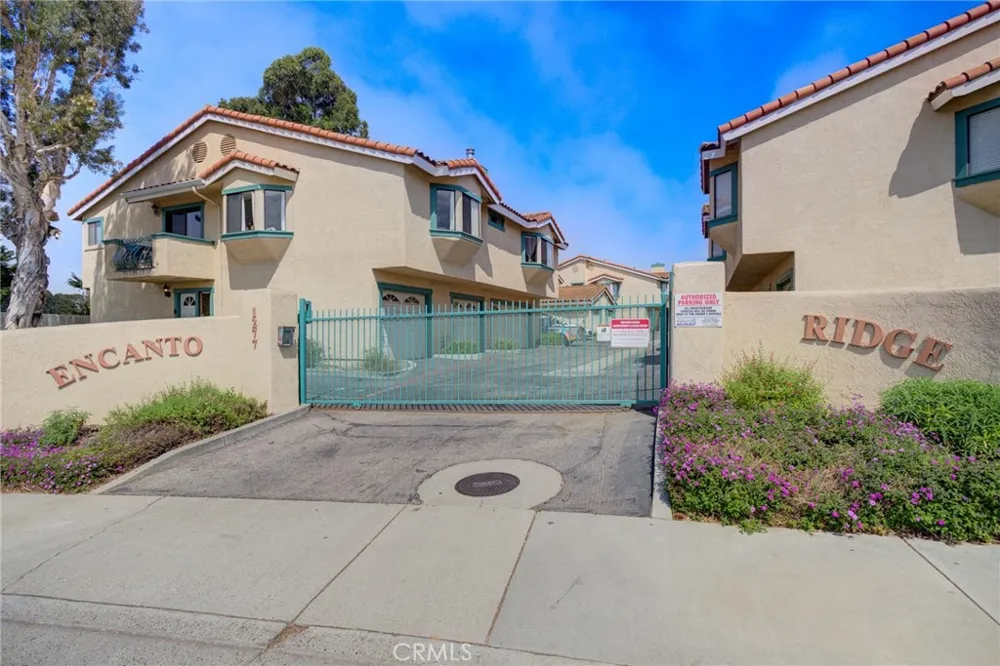 1277 Belridge #11C Oceano, CA 93445
