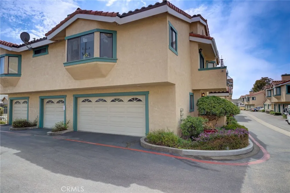 1277 Belridge #11C Oceano, CA 93445