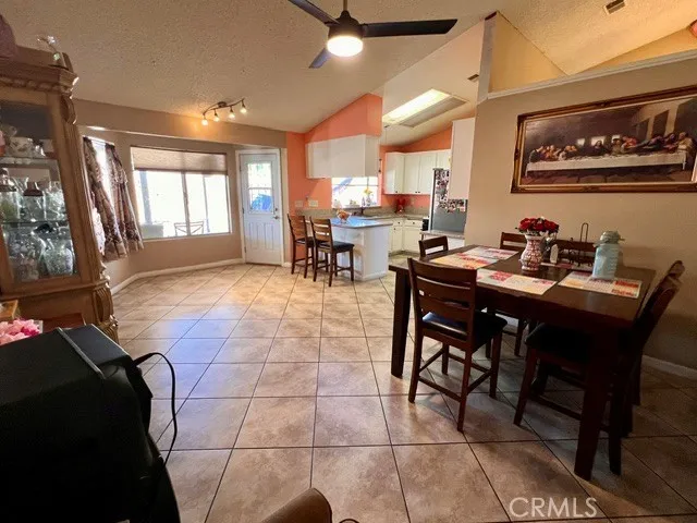 37469 Cambridge Lane Palmdale, CA 93550
