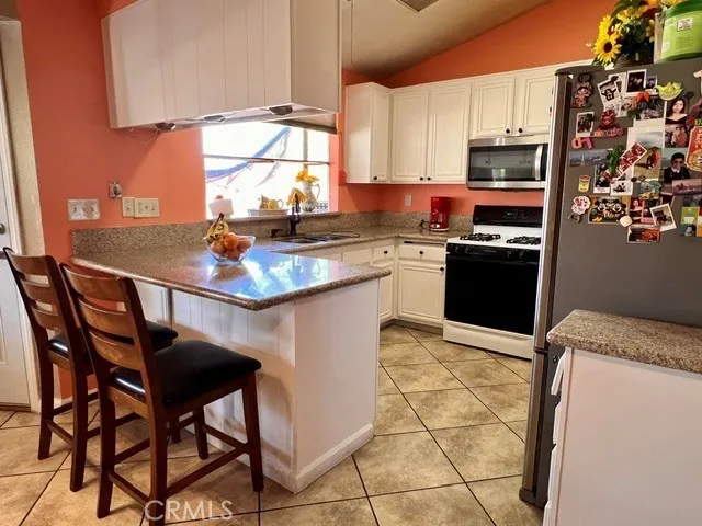 37469 Cambridge Lane Palmdale, CA 93550