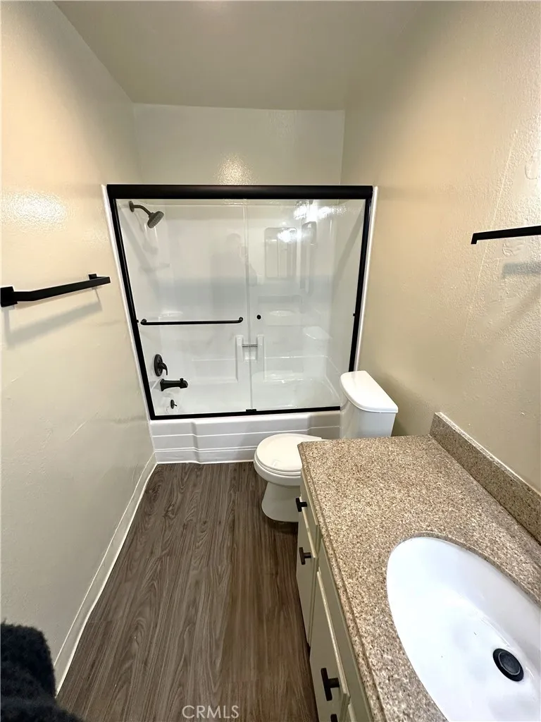 18225 Kingsdale Avenue #103 Redondo Beach, CA 90278