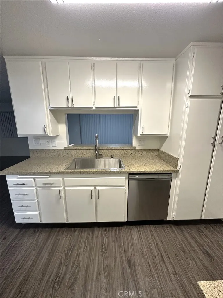 18225 Kingsdale Avenue #103 Redondo Beach, CA 90278