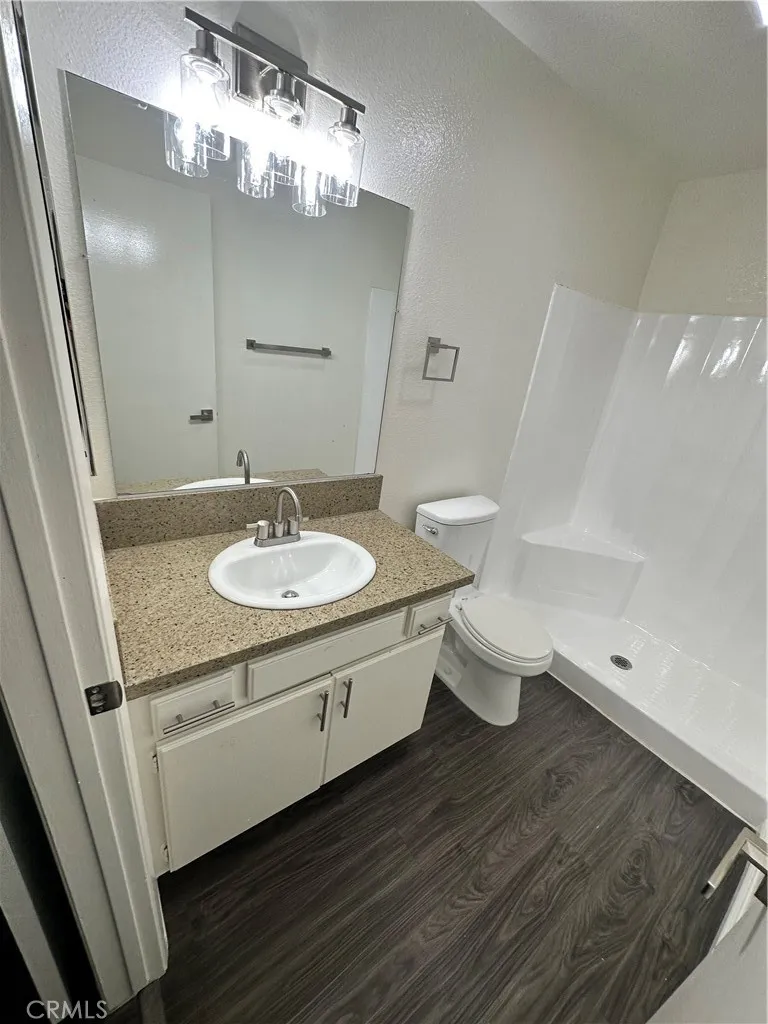 18225 Kingsdale Avenue #103 Redondo Beach, CA 90278