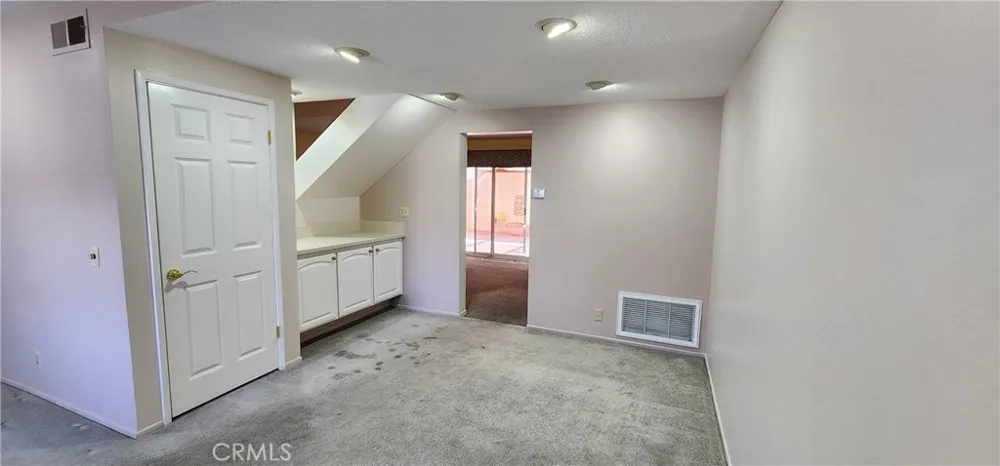 4042 Orange Avenue Cypress, CA 90630