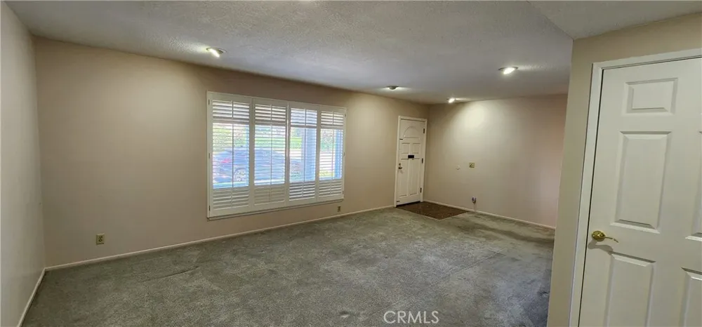 4042 Orange Avenue Cypress, CA 90630