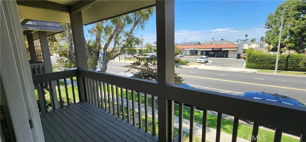 4042 Orange Avenue Cypress, CA 90630