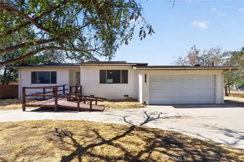 10142 E Avenue R14