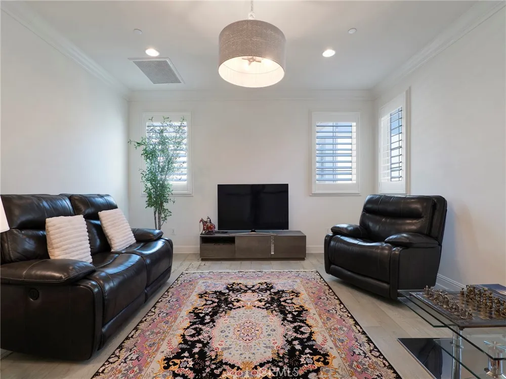 11911 Ancona Porter Ranch, CA 91326