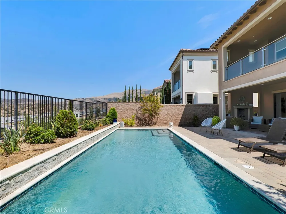 11911 Ancona Porter Ranch, CA 91326