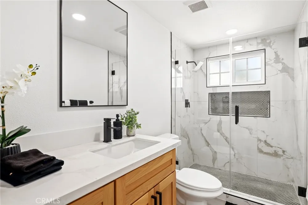 220 Gwynwood Avenue La Habra, CA 90631
