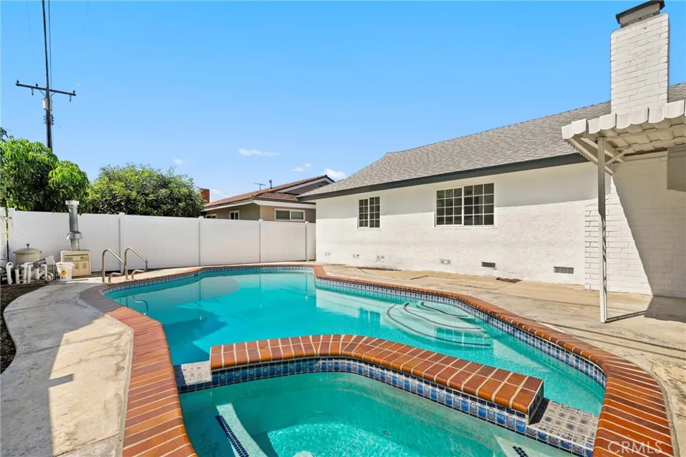 220 Gwynwood Avenue La Habra, CA 90631